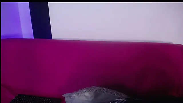 Snapshot of Miss_Loise chatting on January 13, 2025, 12:56 pm Miss Loise online show from January 13, 2025, 12:56 pm