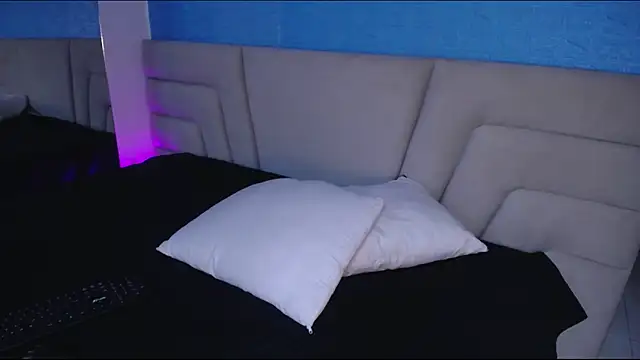 Snapshot of Miss_Loise chatting on October 7, 2025, 3:47 am Miss Loise online show from October 7, 2025, 3:47 am