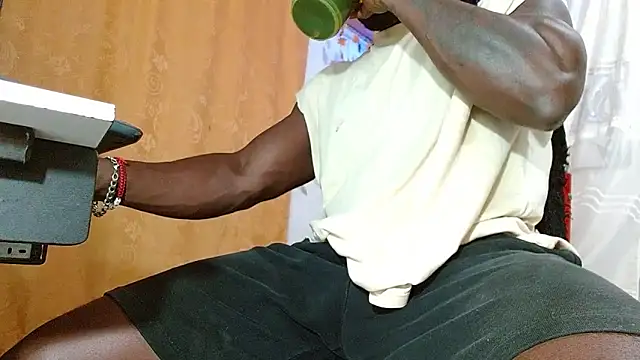 angel bonbom online show from March 19, 2026, 9:41 pm