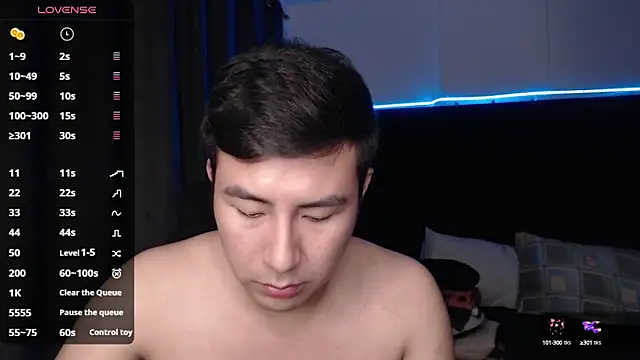 andrewmhilton  online show from September 15, 2025, 5:07 am