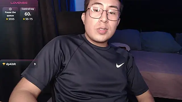 andrewmhilton  online show from April 10, 2026, 6:40 am