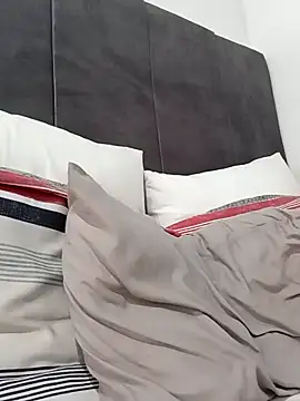 Snapshot of BLACK_BOTTOM03 chatting on December 2, 2025, 7:03 am BLACK BOTTOM03 online show from December 2, 2025, 7:03 am