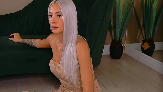 Snapshot of Bailey_Rush chatting on September 23, 2025, 1:03 pm Bailey Rush online show from September 23, 2025, 1:03 pm