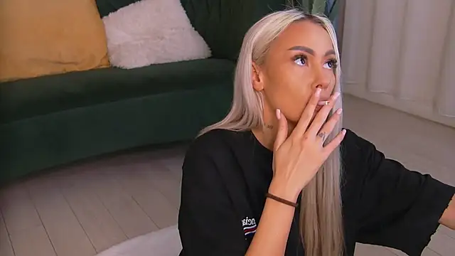 Bailey Rush online show from March 12, 2026, 6:47 pm