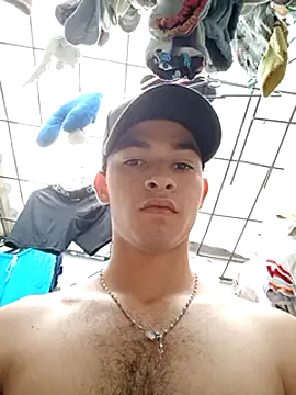 Snapshot of Emir_Hassam chatting on March 14, 2025, 7:55 pm Emir Hassam online show from March 14, 2025, 7:55 pm