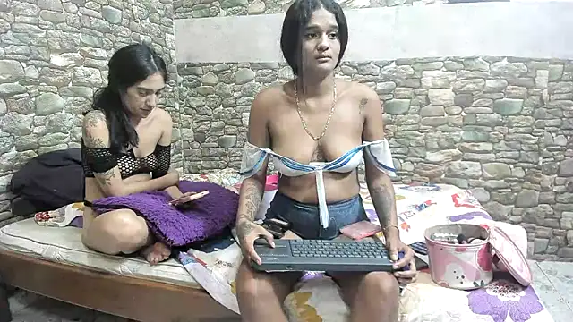 Snapshot of chicamir22 chatting on December 24, 2024, 12:11 am chicamir22 online show from December 24, 2024, 12:11 am