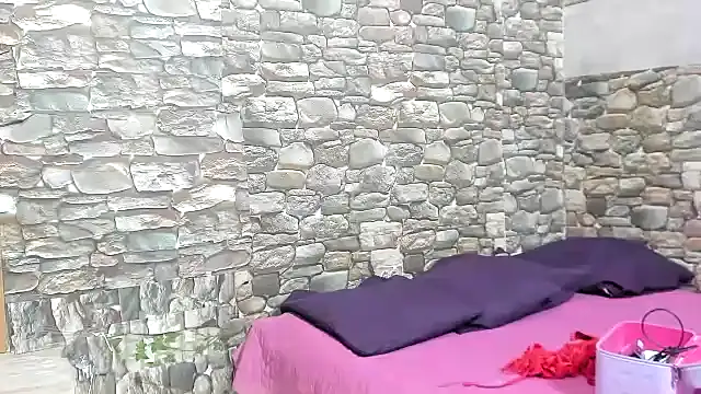 Snapshot of chicamir22 chatting on December 28, 2024, 7:33 pm chicamir22 online show from December 28, 2024, 7:33 pm