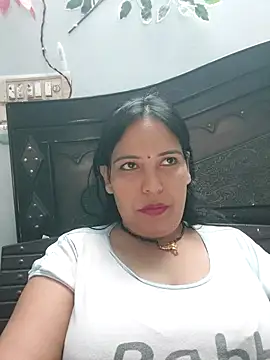 Poojabhabi101 online show from November 10, 2025, 6:12 am