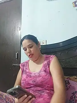 Poojabhabi101 online show from June 3, 2026, 6:27 am