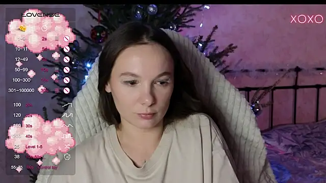 lil luna x online show from December 31, 2024, 4:04 pm