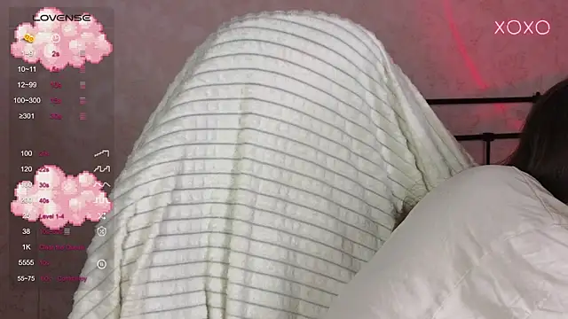 lil luna x online show from October 23, 2025, 12:48 pm