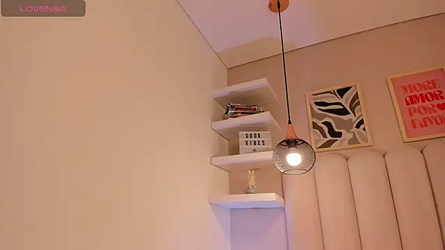 cute  cherry  online show from November 28, 2025, 8:22 pm