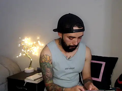 transgenderboy online show from September 8, 2025, 6:51 pm