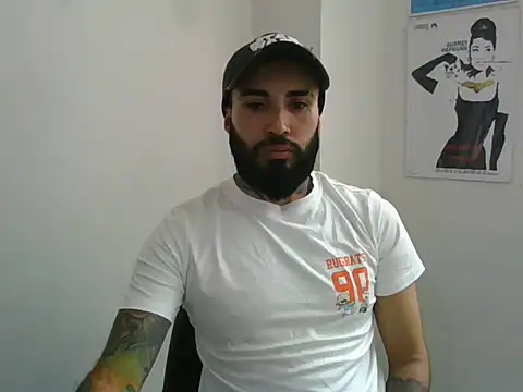 transgenderboy online show from July 25, 2026, 7:22 pm