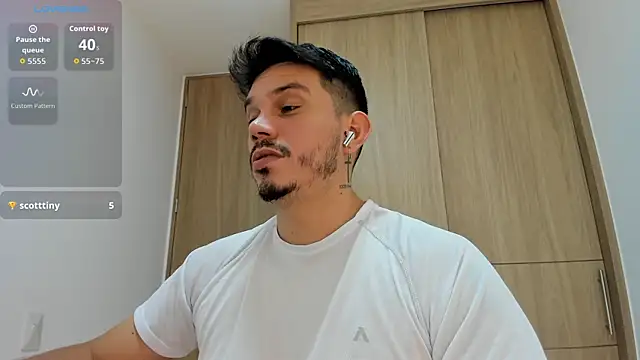 Snapshot of alejandro_stark chatting on November 10, 2025, 11:20 am alejandro stark online show from November 10, 2025, 11:20 am