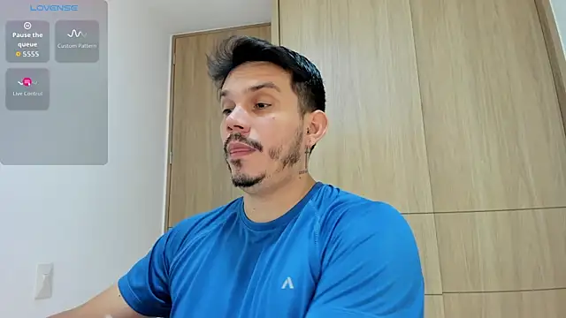 Snapshot of alejandro_stark chatting on November 22, 2025, 4:11 am alejandro stark online show from November 22, 2025, 4:11 am