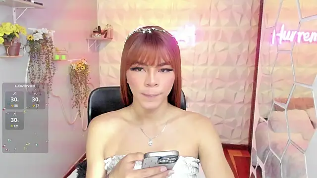 hurrencam online show from September 13, 2025, 5:13 pm