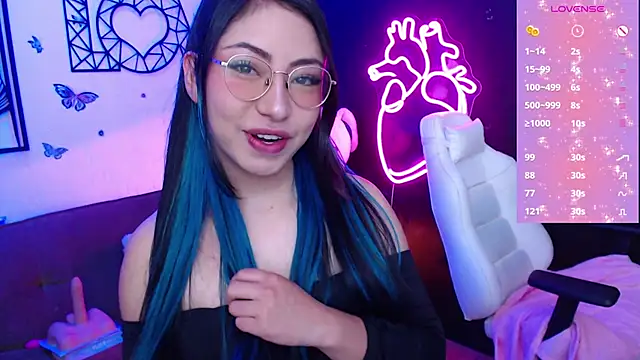 Snapshot of demyanderson_ chatting on December 13, 2024, 8:15 pm demyanderson online show from December 13, 2024, 8:15 pm