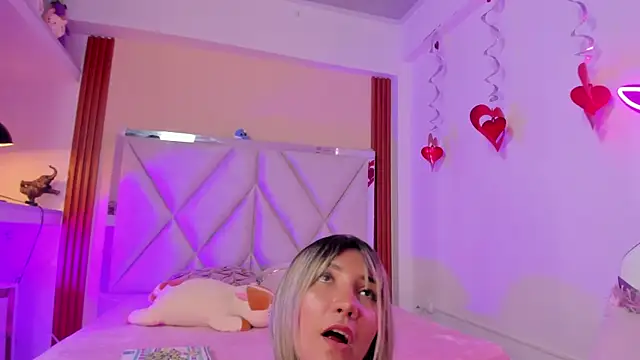 Happy tits online show from February 11, 2025, 9:35 pm