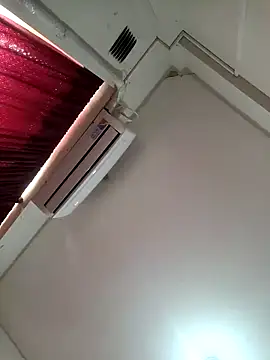 Snapshot of luz_94 chatting on January 22, 2025, 7:24 pm luz 94 online show from January 22, 2025, 7:24 pm