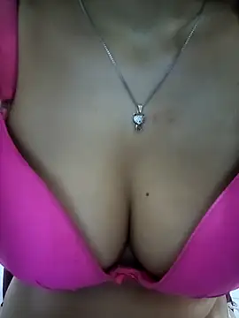 Snapshot of luz_94 chatting on November 5, 2025, 3:34 pm luz 94 online show from November 5, 2025, 3:34 pm