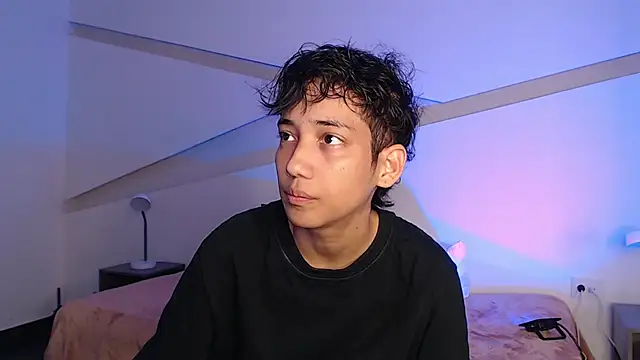 Snapshot of hot_little_bunny chatting on February 11, 2025, 8:31 pm hot little bunny online show from February 11, 2025, 8:31 pm