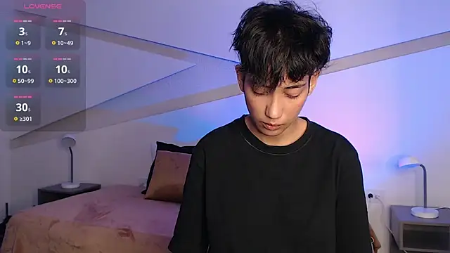 Snapshot of hot_little_bunny chatting on February 11, 2025, 11:33 pm hot little bunny online show from February 11, 2025, 11:33 pm