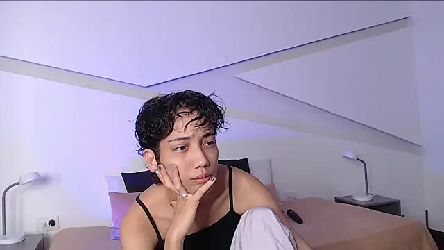 Snapshot of hot_little_bunny chatting on March 21, 2025, 9:23 pm hot little bunny online show from March 21, 2025, 9:23 pm