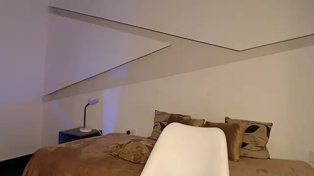 Snapshot of hot_little_bunny chatting on September 26, 2025, 8:46 pm hot little bunny online show from September 26, 2025, 8:46 pm