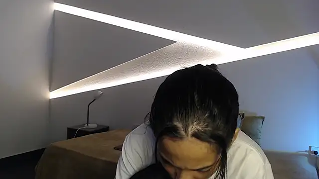 Snapshot of hot_little_bunny chatting on October 8, 2025, 9:56 pm hot little bunny online show from October 8, 2025, 9:56 pm