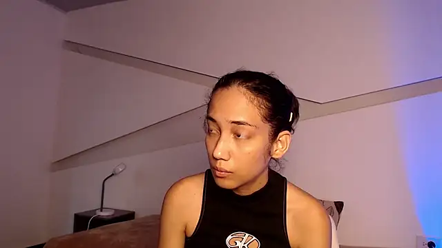 Snapshot of hot_little_bunny chatting on October 19, 2025, 8:42 pm hot little bunny online show from October 19, 2025, 8:42 pm