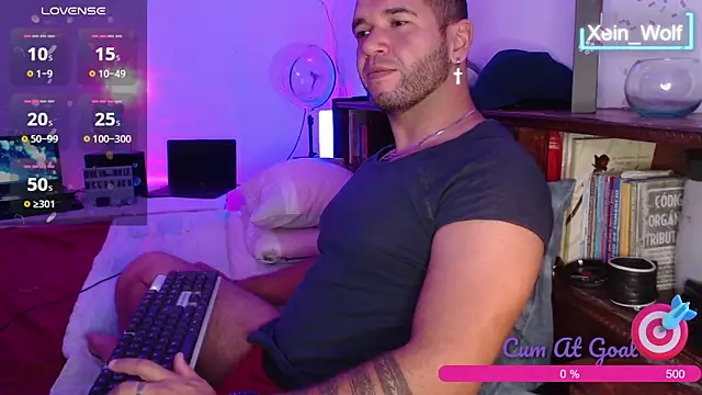 Xein WoIf online show from January 19, 2025, 10:49 pm