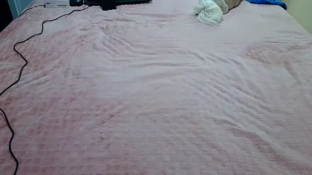 Snapshot of Kellynha_Sweet chatting on February 10, 2025, 1:03 am Kellynha Sweet online show from February 10, 2025, 1:03 am