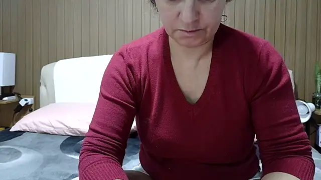 Kellynha Sweet online show from May 14, 2026, 9:43 pm