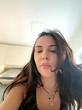 TaniaAmore online show from October 1, 2025, 12:33 pm