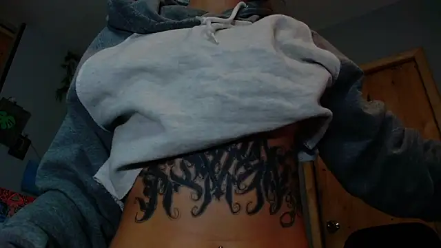 VickyJackson  online show from October 20, 2025, 9:59 pm