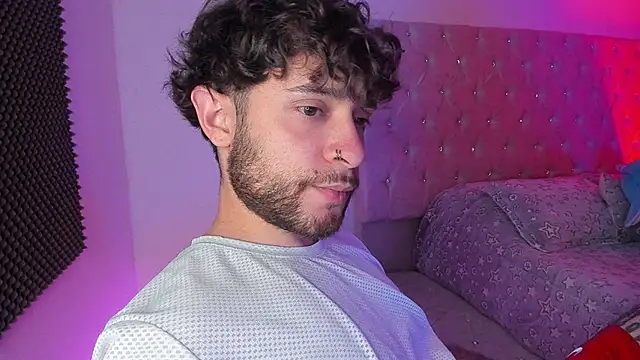 AbbyAndChris2 online show from April 3, 2026, 7:39 am