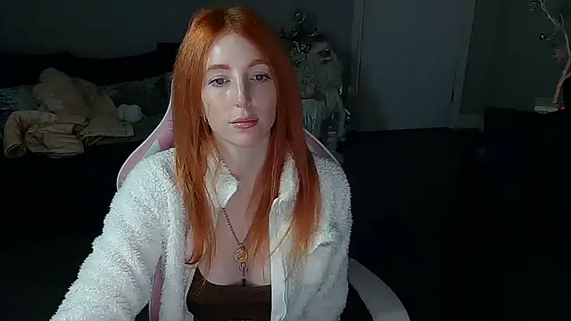 Snapshot of Red_firesquirt chatting on December 10, 2024, 2:28 pm Red firesquirt online show from December 10, 2024, 2:28 pm