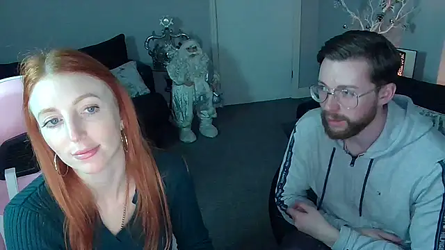 Snapshot of Red_firesquirt chatting on December 21, 2024, 9:25 pm Red firesquirt online show from December 21, 2024, 9:25 pm