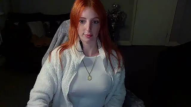 Snapshot of Red_firesquirt chatting on January 8, 2025, 10:48 pm Red firesquirt online show from January 8, 2025, 10:48 pm