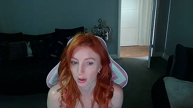 Snapshot of Red_firesquirt chatting on March 13, 2025, 3:28 pm Red firesquirt online show from March 13, 2025, 3:28 pm