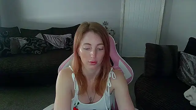 Red firesquirt online show from May 6, 2026, 11:15 am