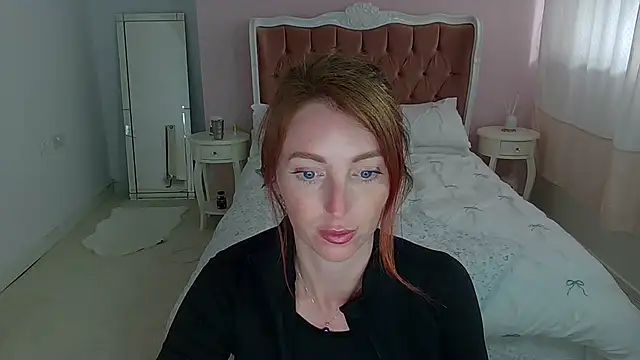 Snapshot of Red_firesquirt chatting on July 14, 2026, 1:28 pm Red firesquirt online show from July 14, 2026, 1:28 pm