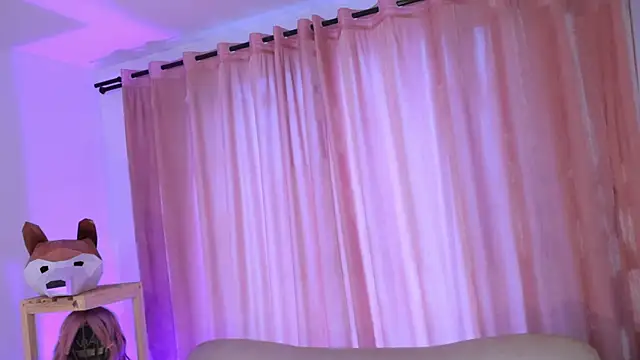 Misselektra   online show from October 4, 2025, 1:09 pm