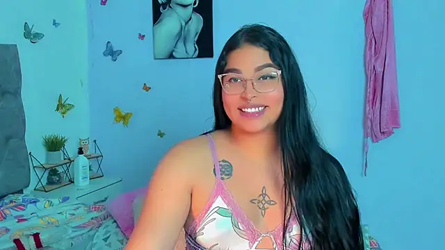 mabellfox online show from January 13, 2025, 7:42 pm