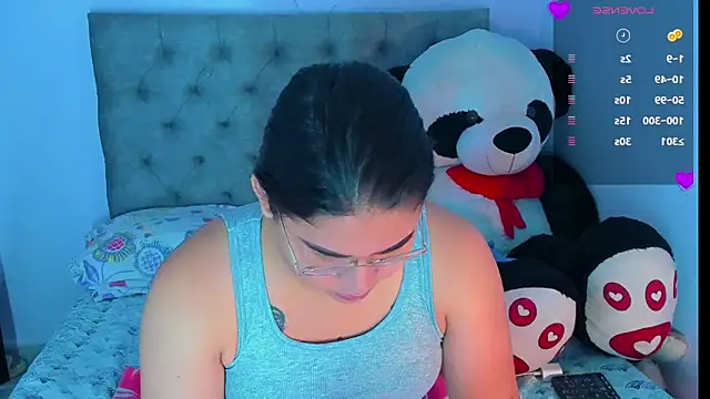 mabellfox online show from September 25, 2025, 6:22 pm