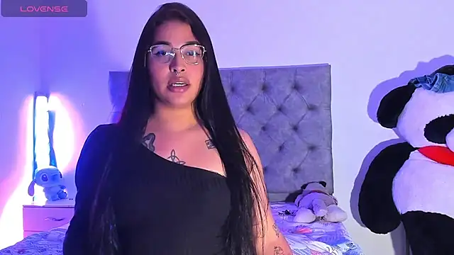 mabellfox online show from December 14, 2025, 10:42 am