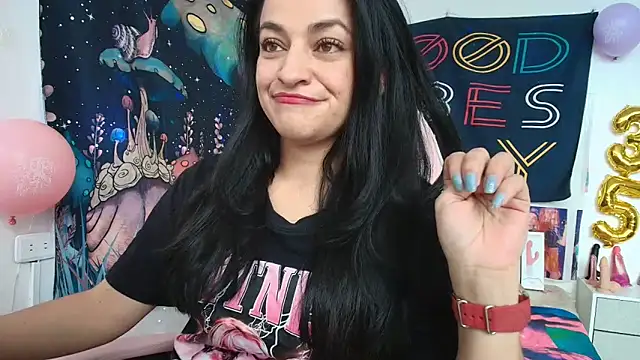 Snapshot of LovelyAzucena chatting on May 15, 2026, 2:35 pm LovelyAzucena online show from May 15, 2026, 2:35 pm
