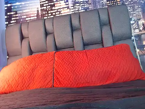 Lucy mature8 online show from December 9, 2024, 1:45 pm