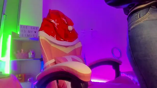 TiffanyBela online show from December 12, 2024, 11:36 pm